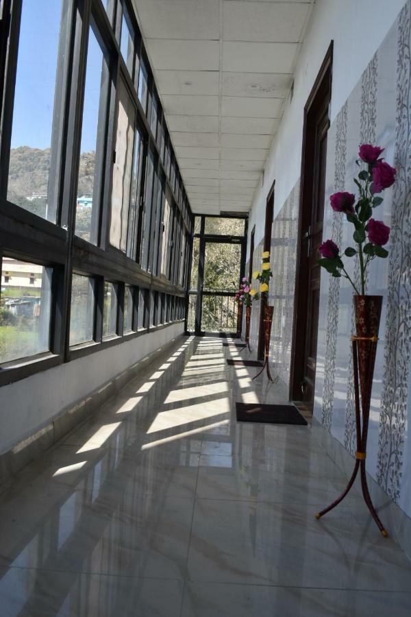 Hotel Himalayan View Lansdowne Zewnętrze zdjęcie